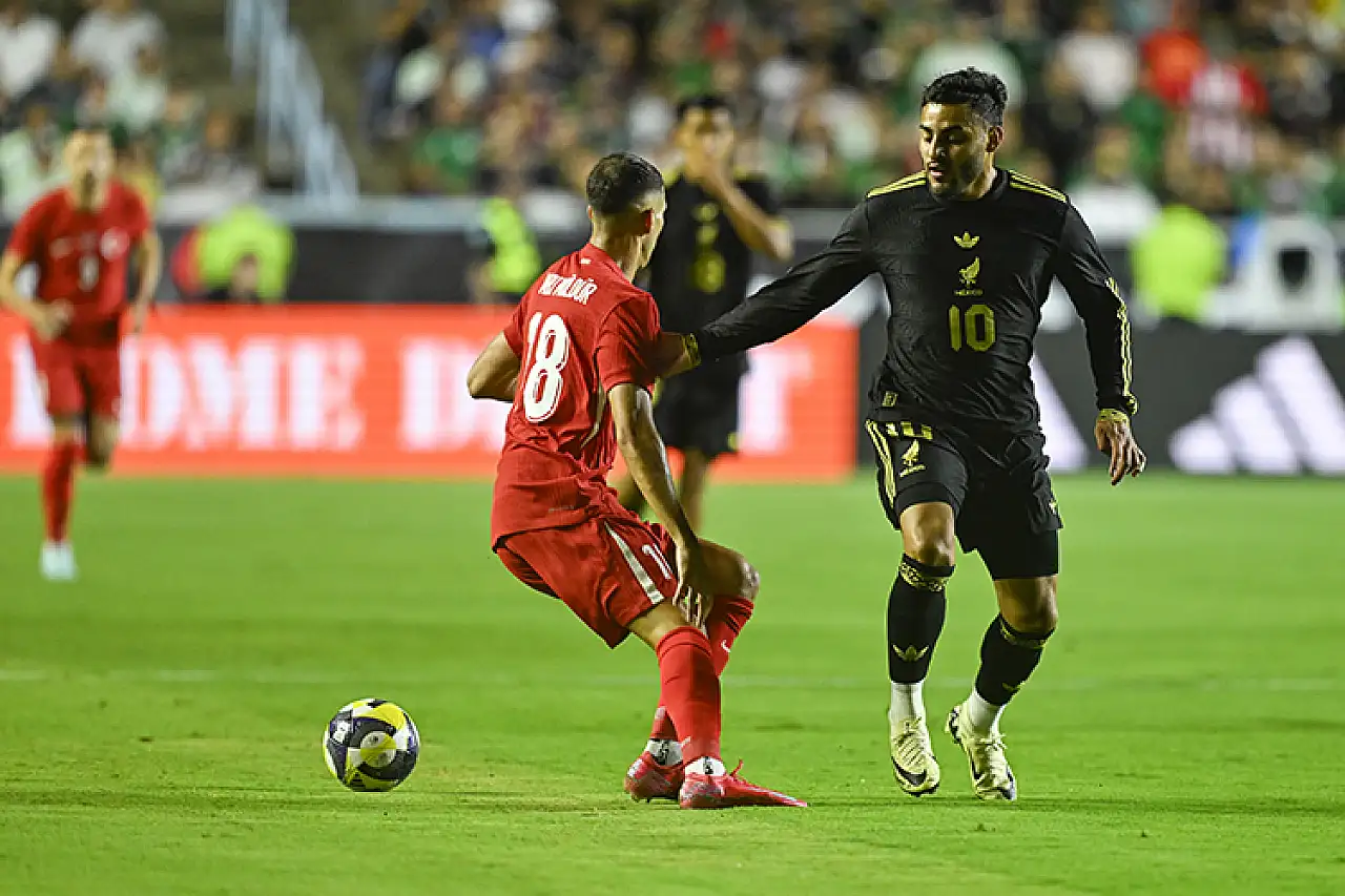 A Milli Takım, Meksika'ya tek golle mağlup oldu