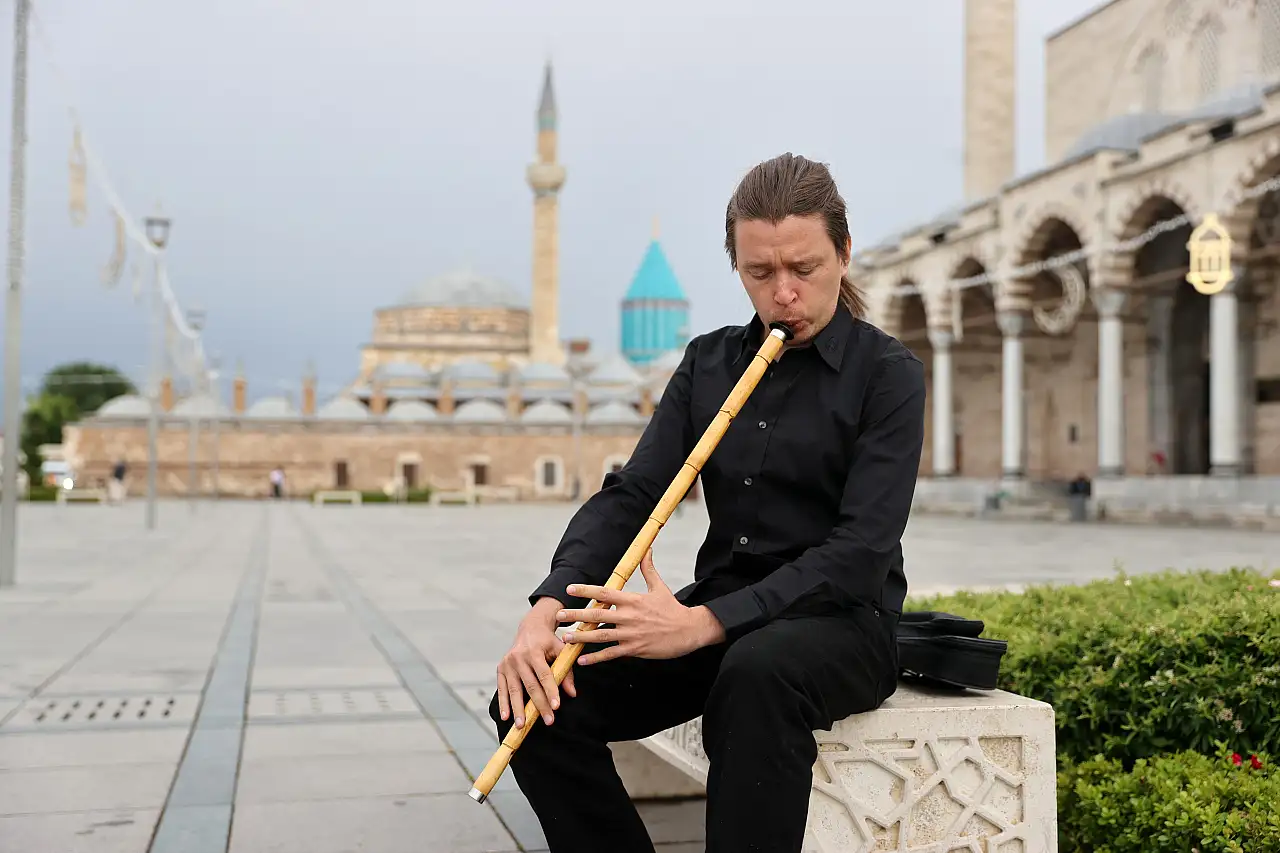 Mevlana'nın şehri Konya, Rus müzisyene ilham oldu