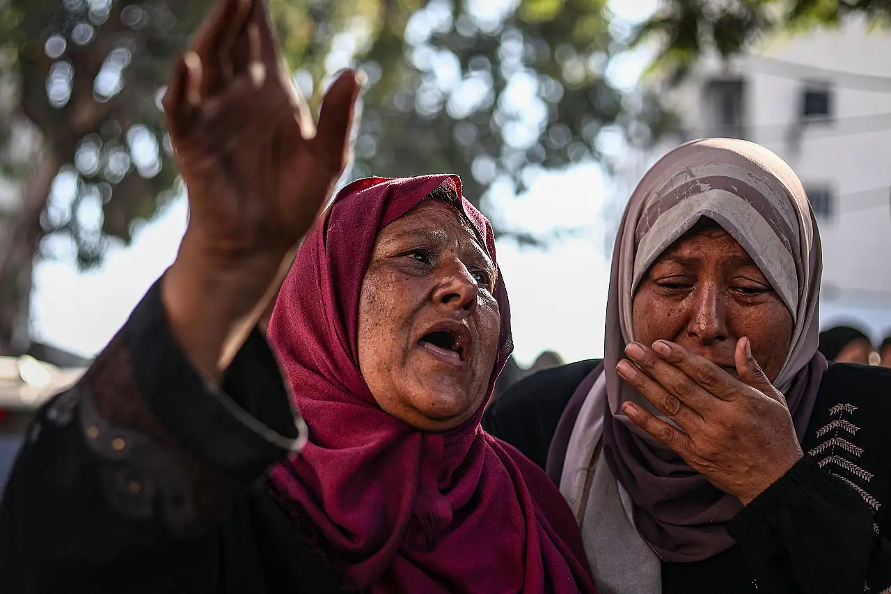 Sabah saatlerinden bu yana en az 60 Filistinli öldürüldü