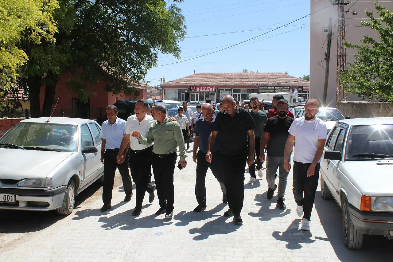 Yunak Belediye Başkanı Günaltay, yapımı tamamlanan kara yolunu inceledi