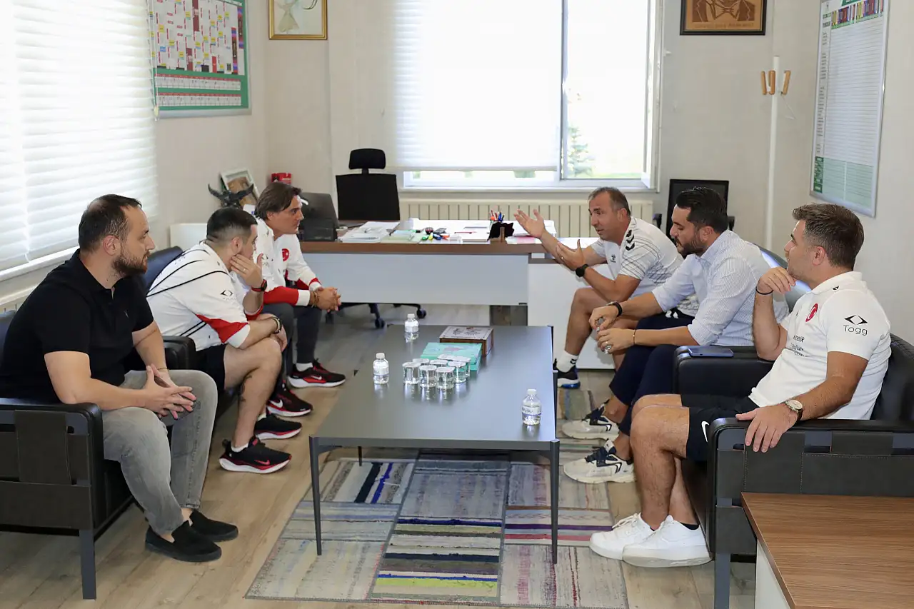 Recep Uçar'dan A Milli Takım'a destek!