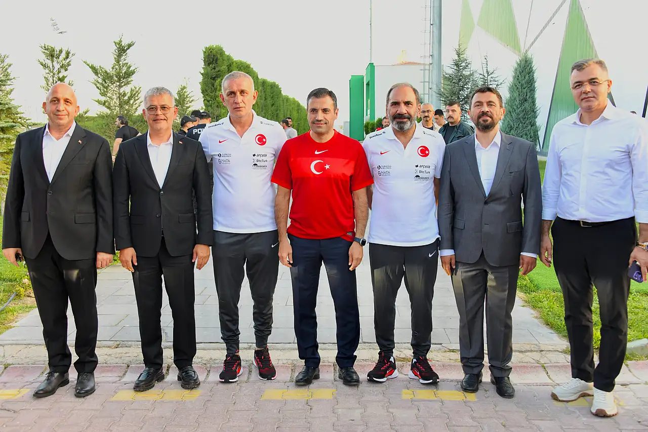 Recep Uçar'dan A Milli Takım'a destek!