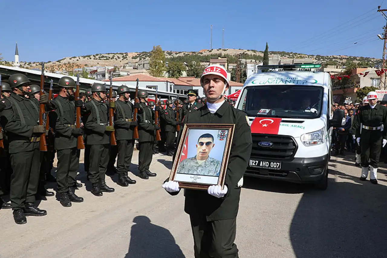 Şehit Piyade Er Eyüp Güner, son yolculuğuna uğurlandı