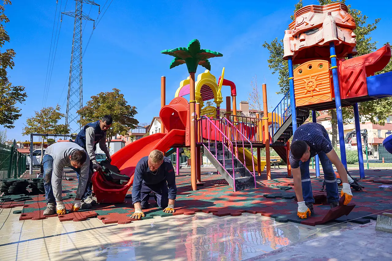 Meram'da kışa hazırlık başladı: Parklar ve bahçeler yenileniyor