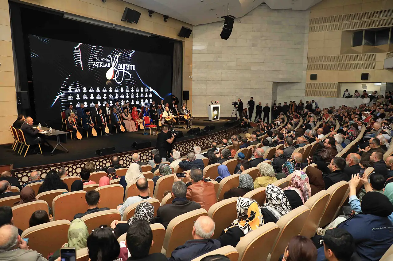 Konyalılar âşıkların büyüsüne kapıldı! 59 yıllık gelenek mest etti