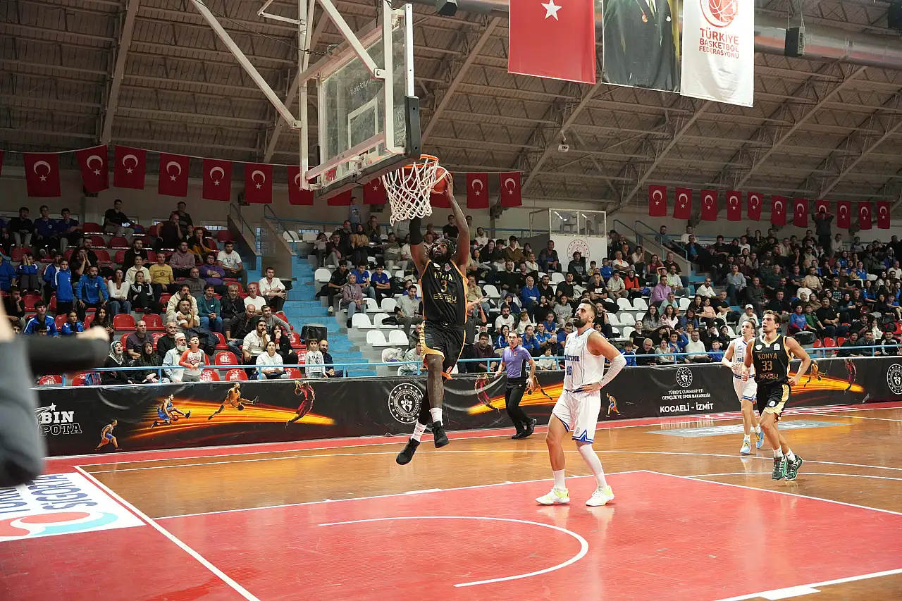 Konya fırtınası durmuyor: Büyükşehir'den 4'te 4!