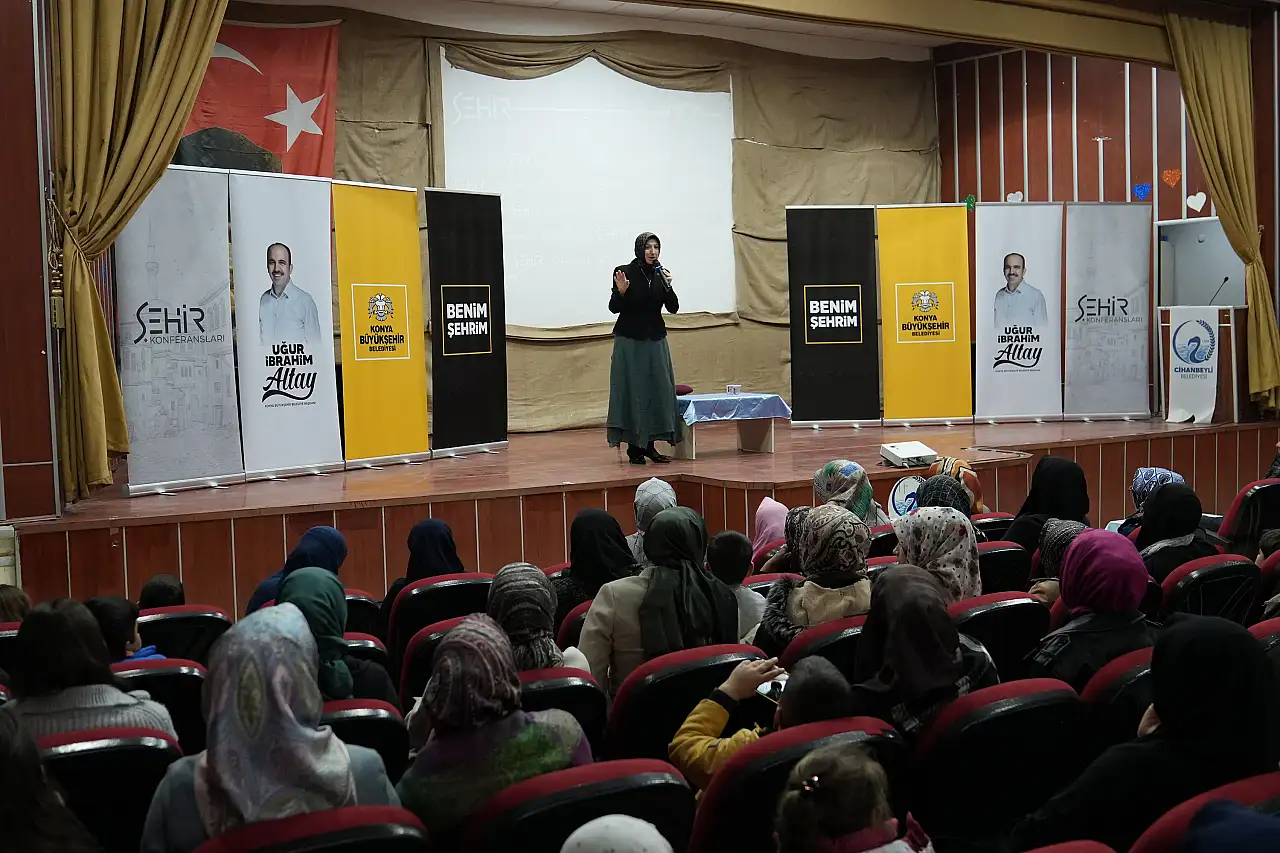 Konya Şehir Konferansları son hız devam ediyor