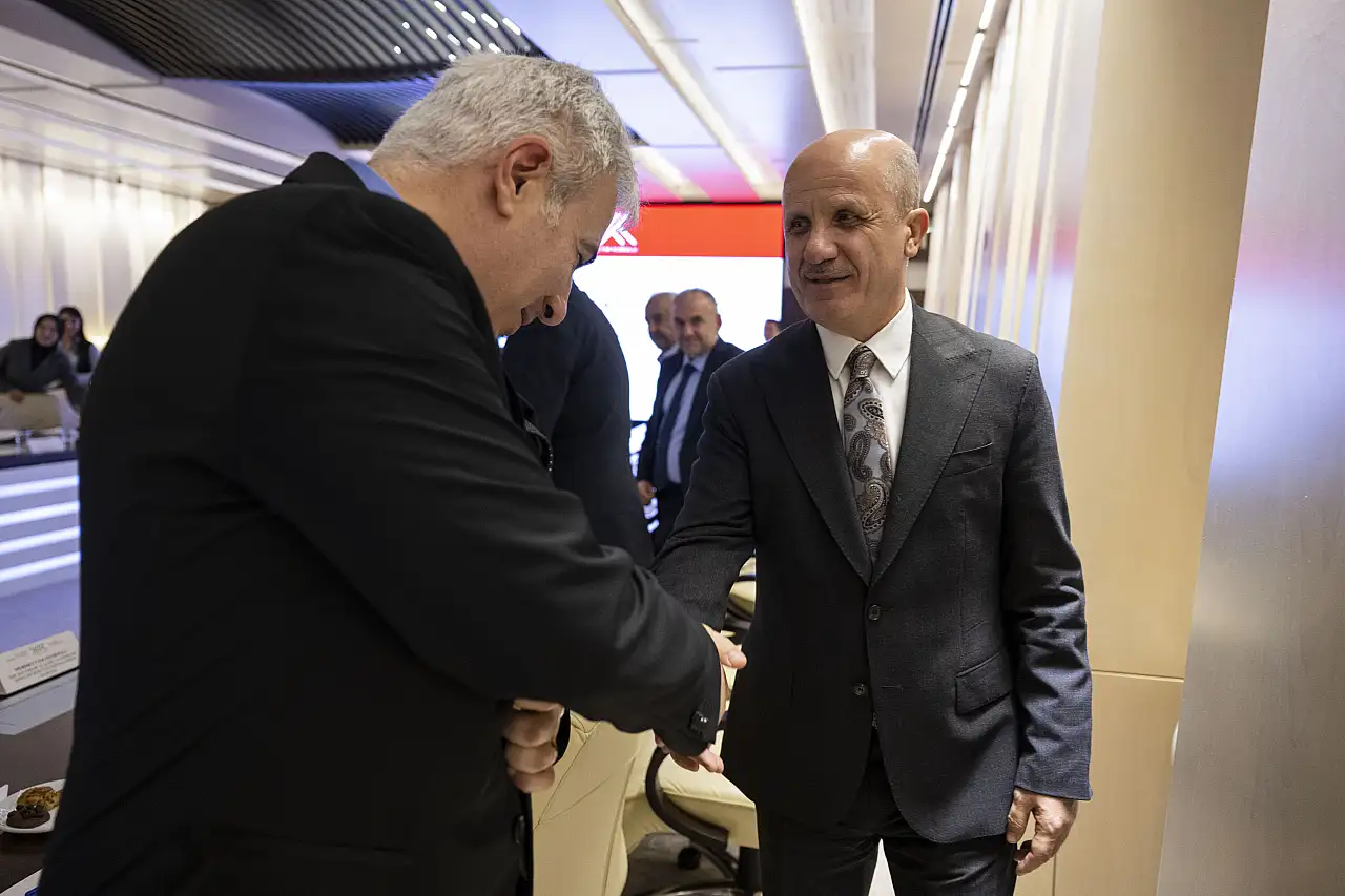 Konya'da üniversiteler 3 yılda mı bitecek? YÖK'ten kritik açıklama!