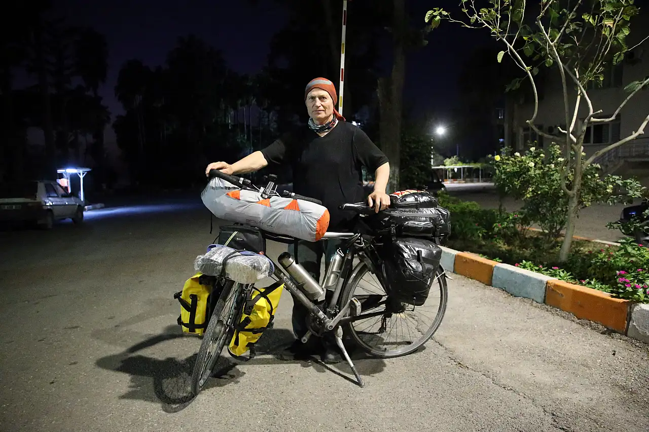 Umre için pedal çevirdi: Konya üzerinden geçen yolculuk Hatay'da sürüyor