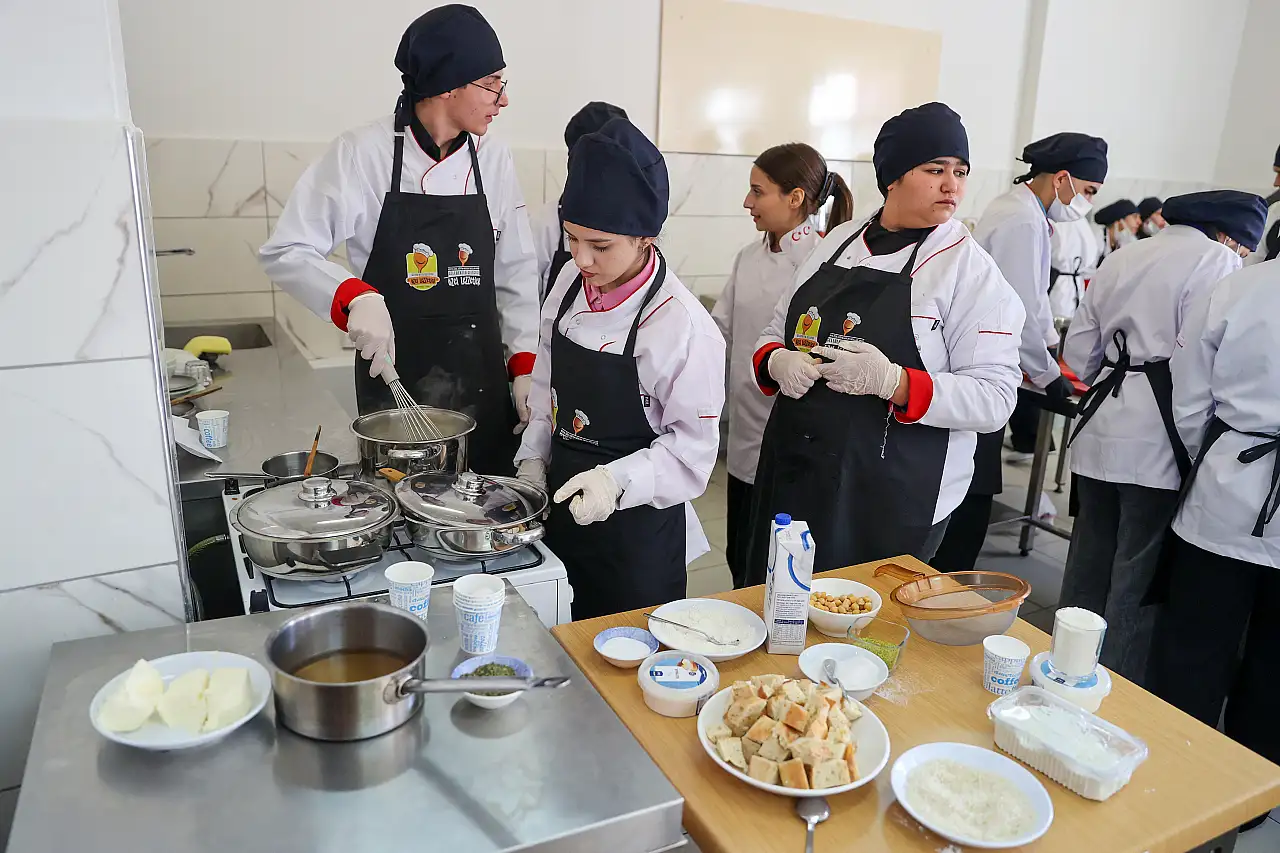 Özel ellerden geleneksel lezzetler: Konya'da kalpleri ısıtan lezzet yarışması
