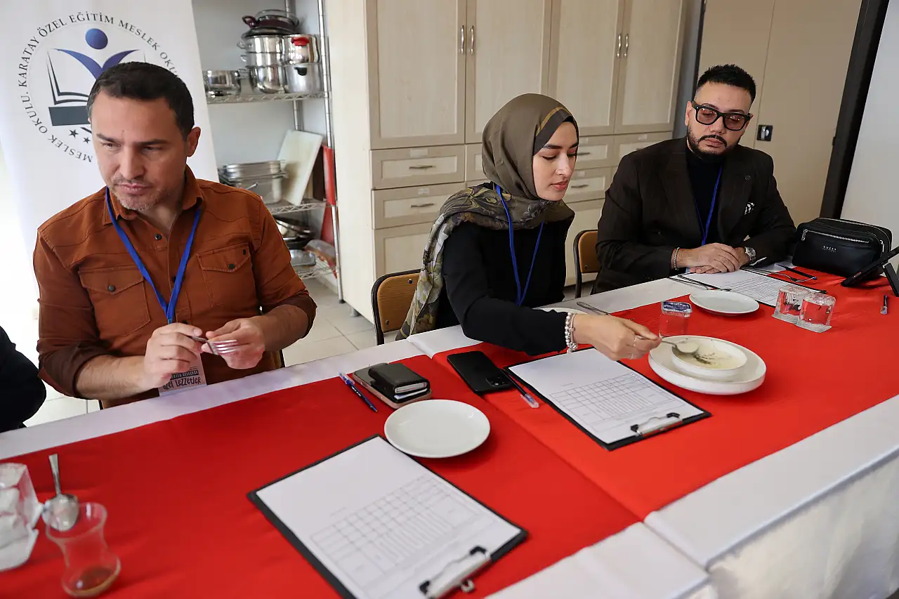 Özel ellerden geleneksel lezzetler: Konya'da kalpleri ısıtan lezzet yarışması