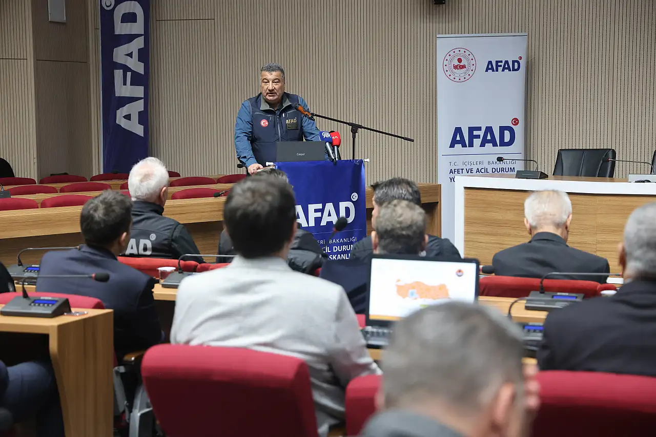 AFAD'dan Konya için kritik uyarı! Obruklar artık yerleşim yerlerini tehdit ediyor