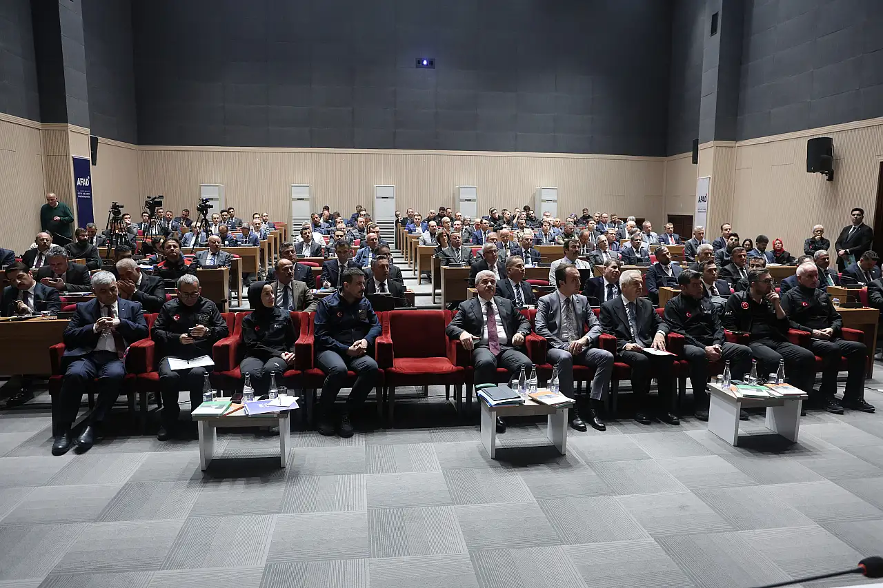 AFAD'dan Konya için kritik uyarı! Obruklar artık yerleşim yerlerini tehdit ediyor