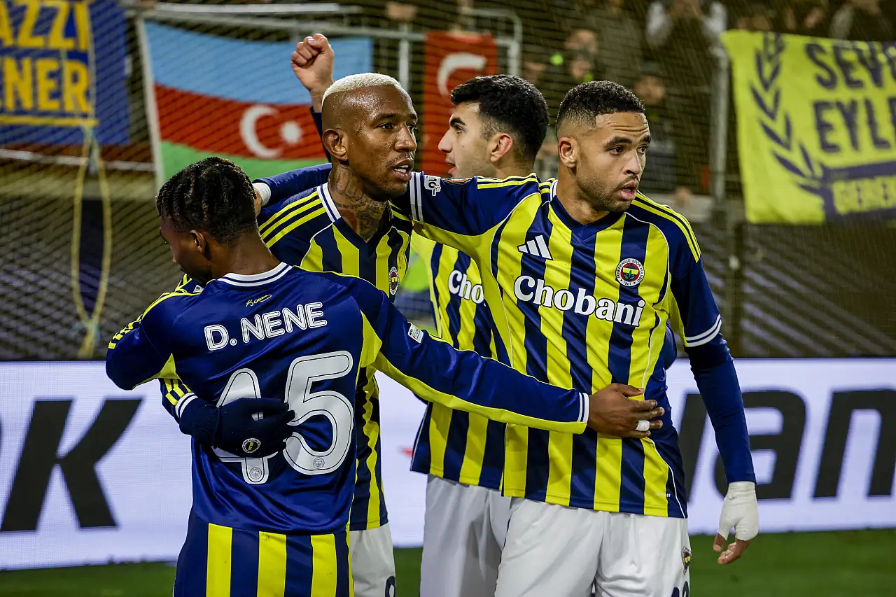 Fenerbahçe Norveç'te gövde gösterisi yaptı: Brann'ı 4-0 mağlup etti