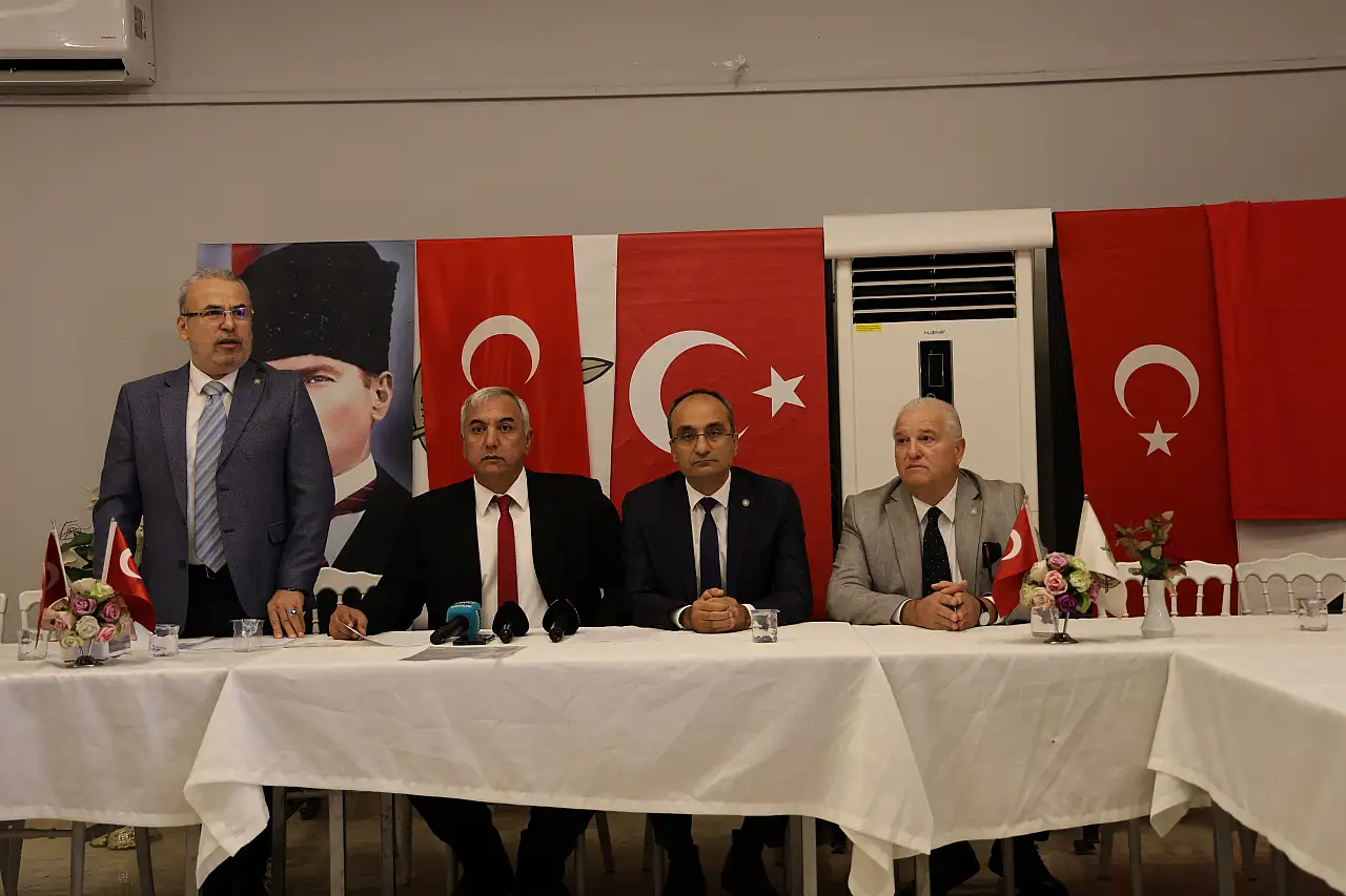 İYİ Parti'den 5 ilçe başkanı istifa etti