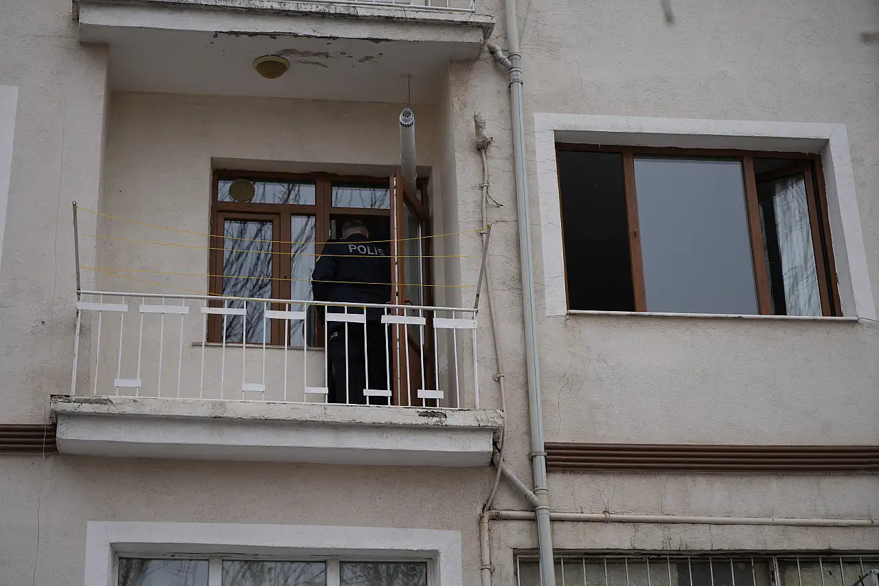 Sessizlik acı gerçeği ortaya çıkardı: Çift evlerinde ölü bulundu