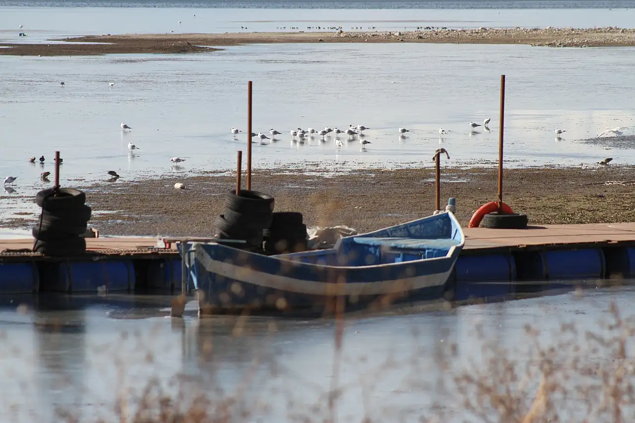 Türkiye'nin en büyüğü, Konya'nın dondurucu soğuklarında buz tuttu
