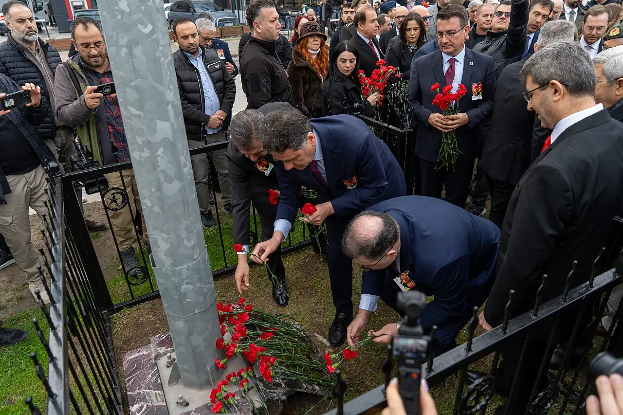 Adaletin siperleri Fethi Sekin ve Musa Can şehit düştüğü yerde karanfillerle anıldı