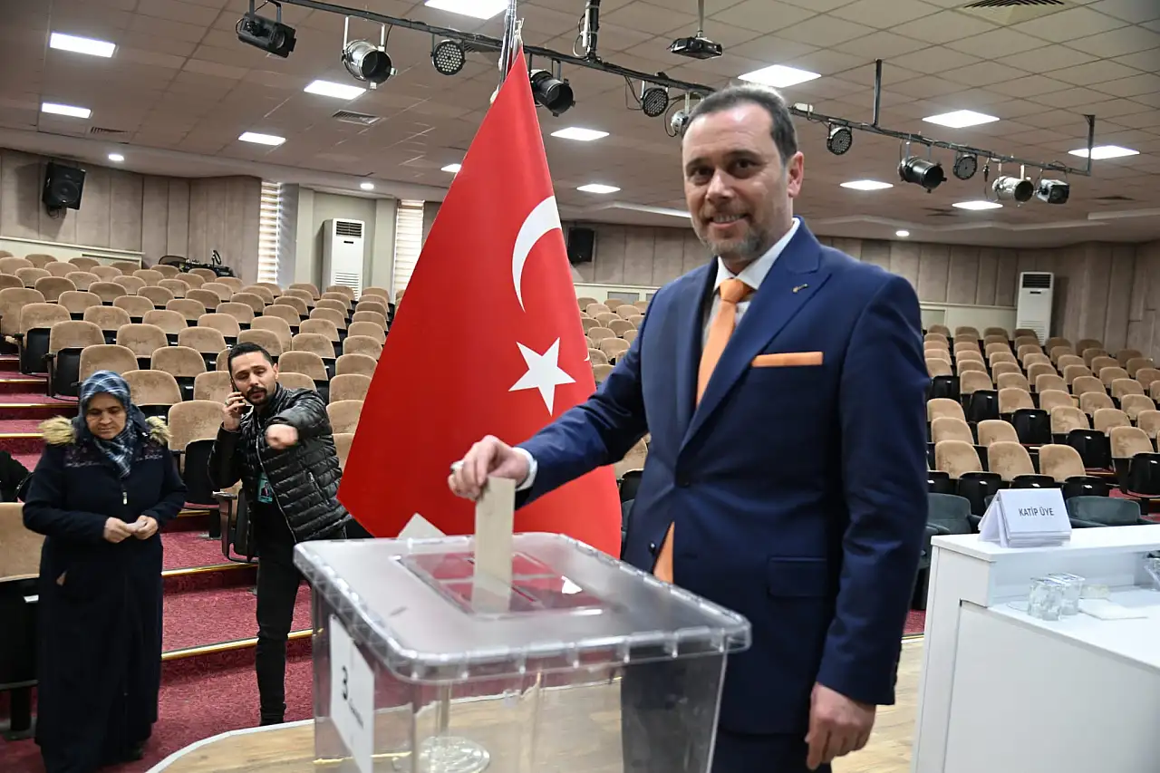 Bakırcılar, Sönmez ile yola devam dedi