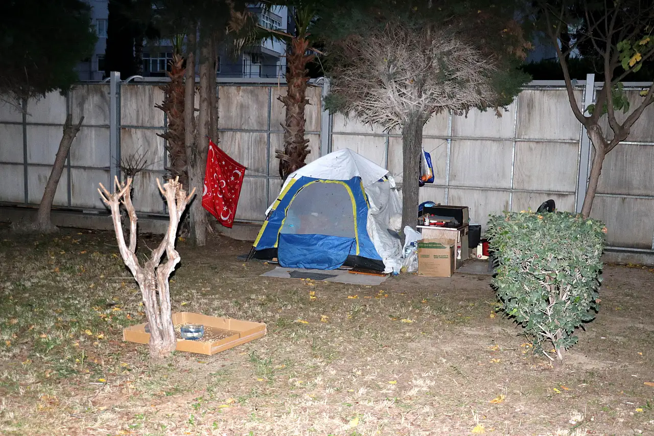 Konyalı şoföre uykusunda vahşet! 19 bıçak darbesi onu çadıra mahkum etti