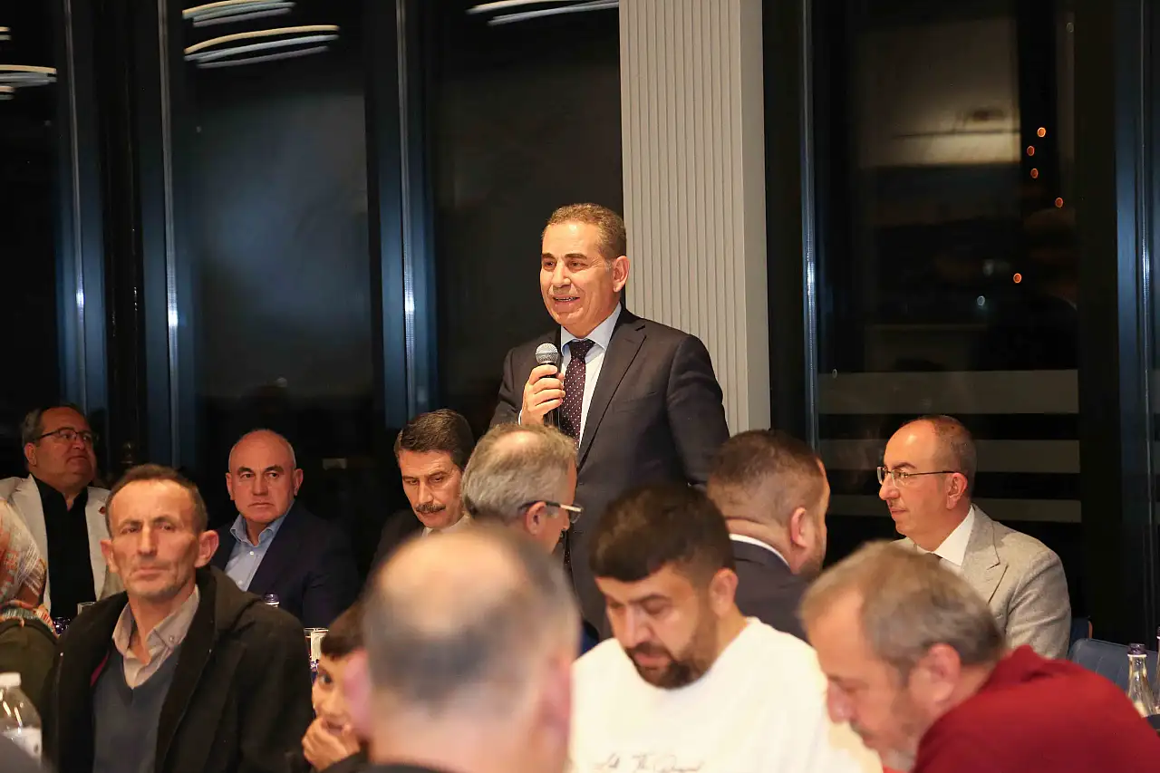 Meram'da muhtarlar ve kurum müdürleri iftar sofrasında buluştu