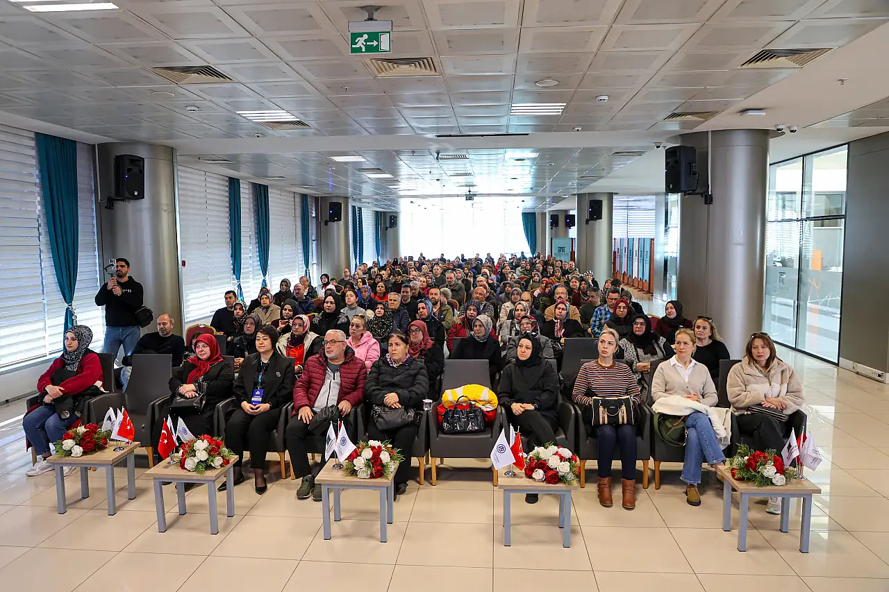 Konya'da 5 bin öğrenci aynı anda sınavda