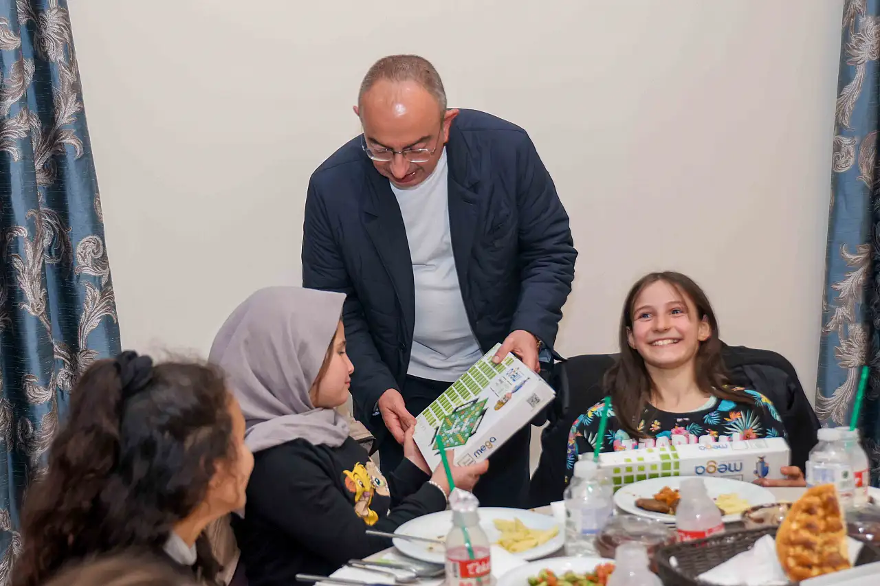 Konya'da unutulmaz Ramazan akşamı: Çocuklar ilk iftarlarını yaptı