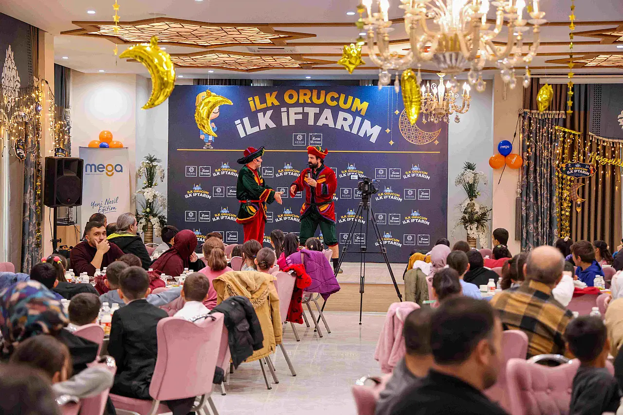 Konya'da unutulmaz Ramazan akşamı: Çocuklar ilk iftarlarını yaptı