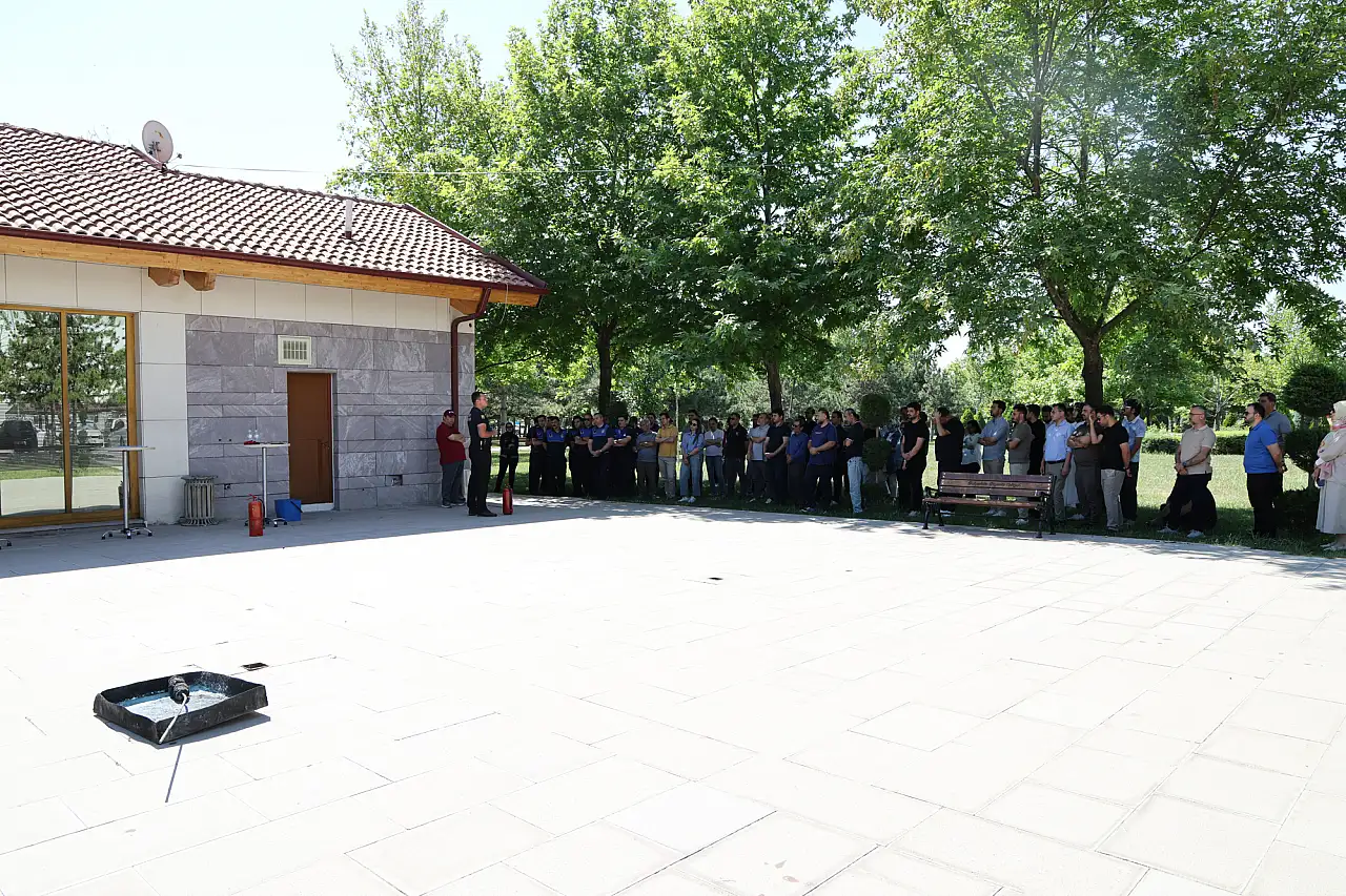Selçuklu personeli acil durumlara yangın eğitimiyle hazırlanıyor