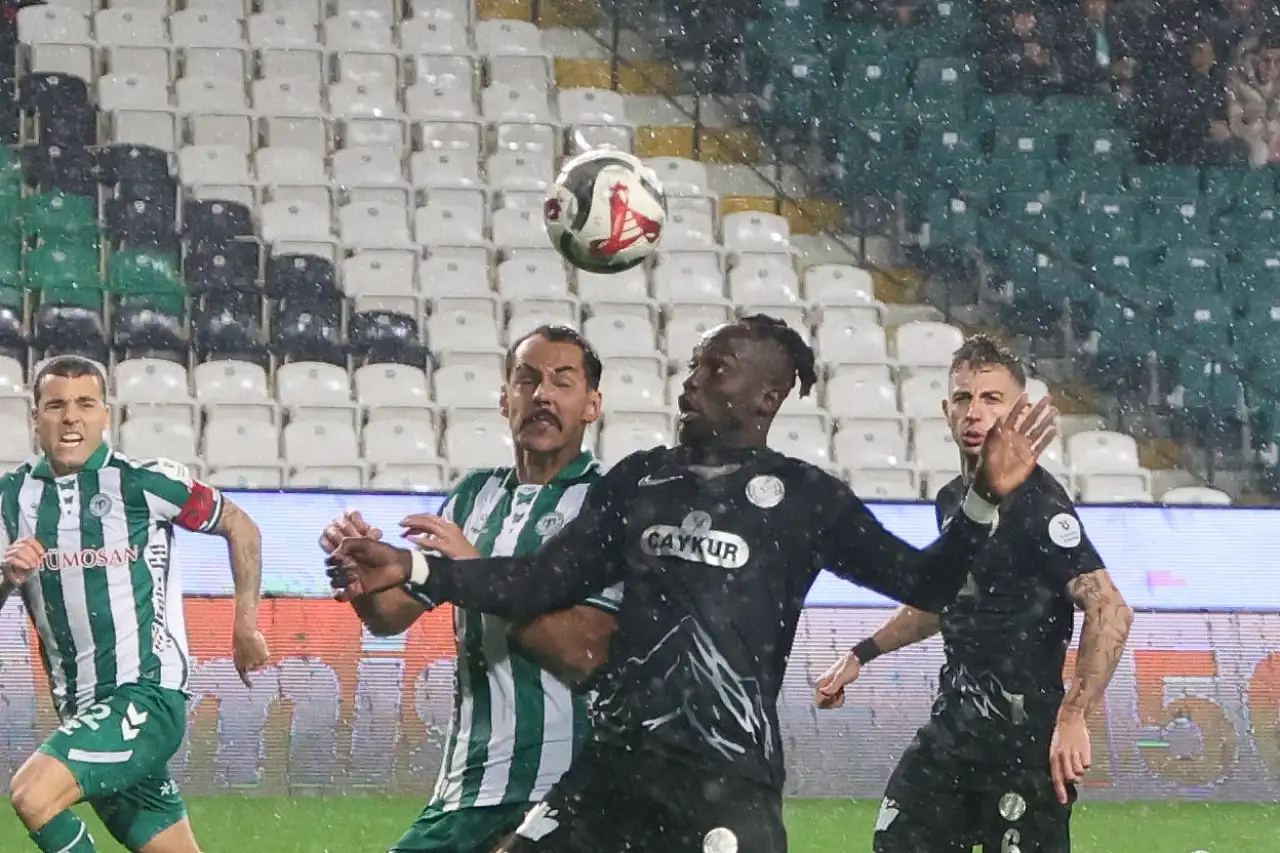 Konyaspor sezona Rizespor maçı ile başlayıp, Çorumspor maçı ile bitirecek