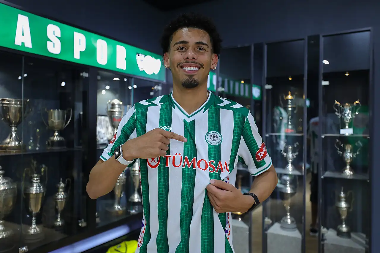 Konyaspor'da transferler soru işaretleriyle başladı: Taraftarlar lige 1 ay kala endişeli