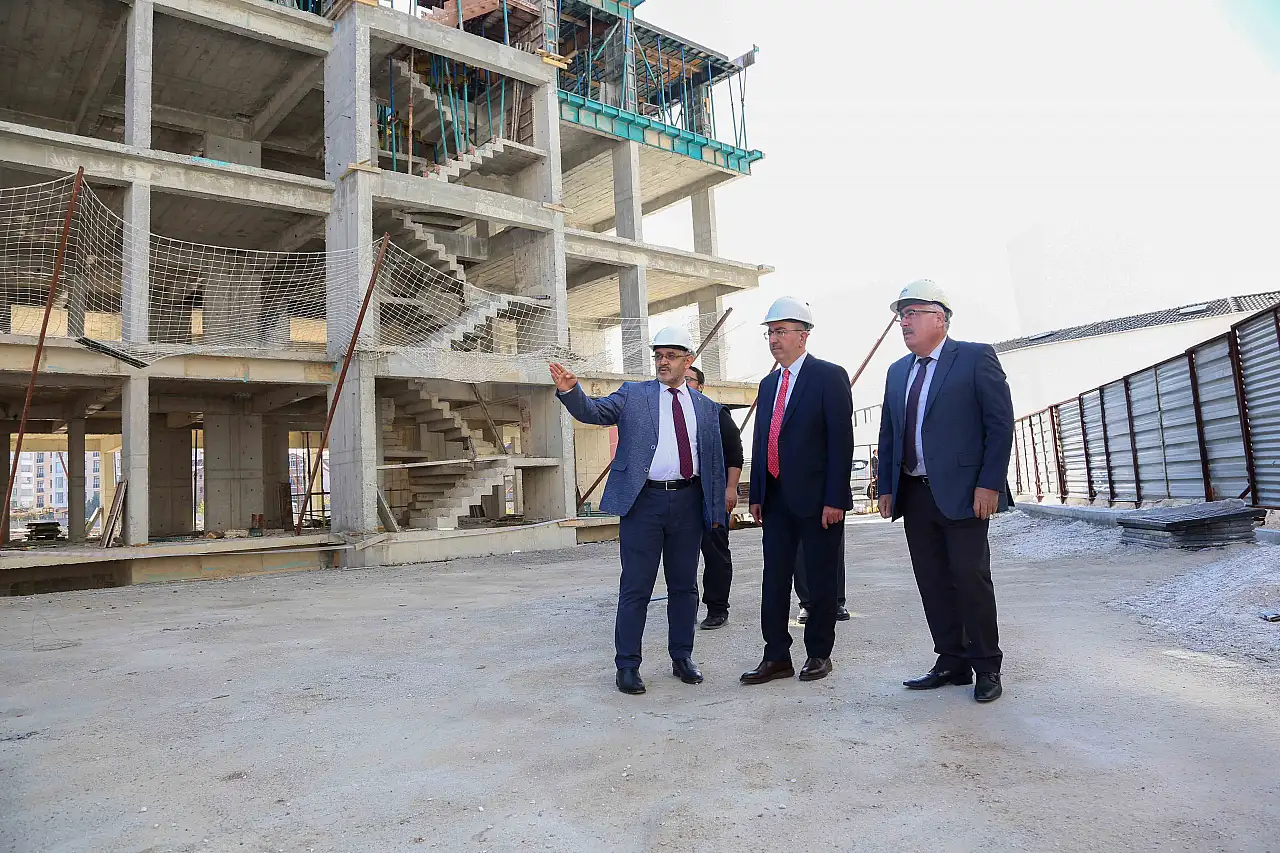 Konya'da eski yapılar tarihe karışıyor! 3,2 milyon metrekarelik alan yeniden şekilleniyor