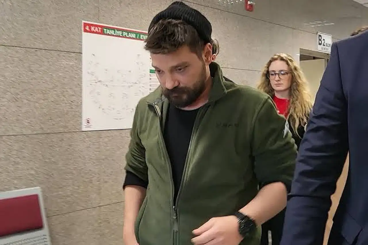 Oğuzhan Uğur kel mi? Oğuzhan Uğur saçı protez mi? Oğuzhan Uğur kimdir?