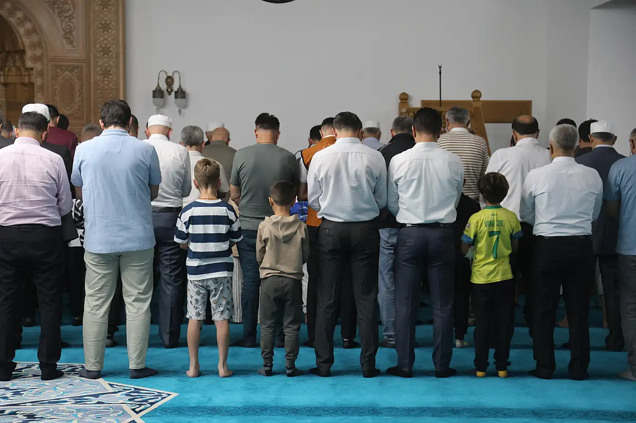 Konya'da yürek ısıtan görüntü! Sayıları 15 bini aştı