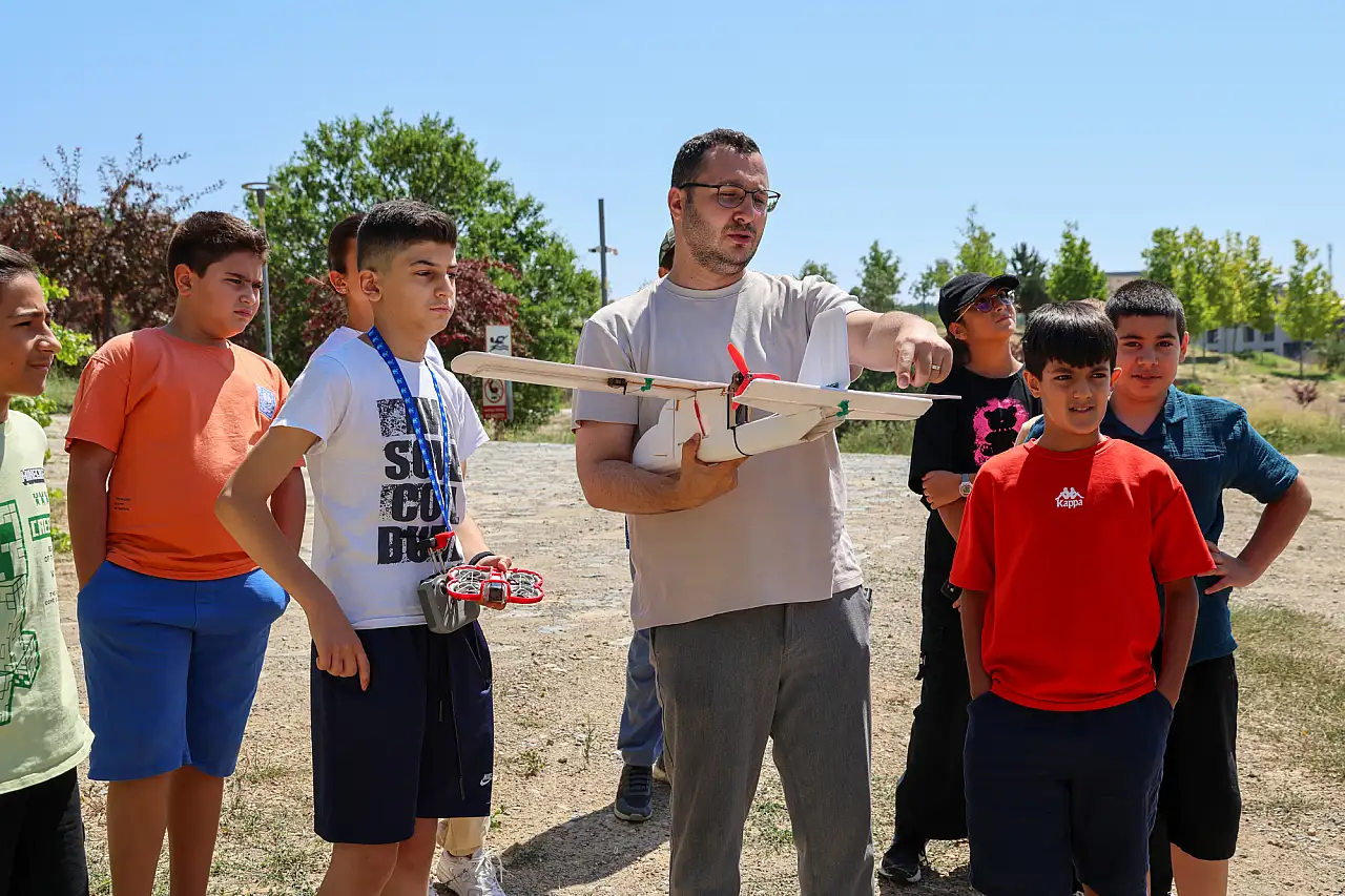 Konya'da geleceğin astronotları ve mühendisleri yetişiyor: Sille'de dev uzay kampı!