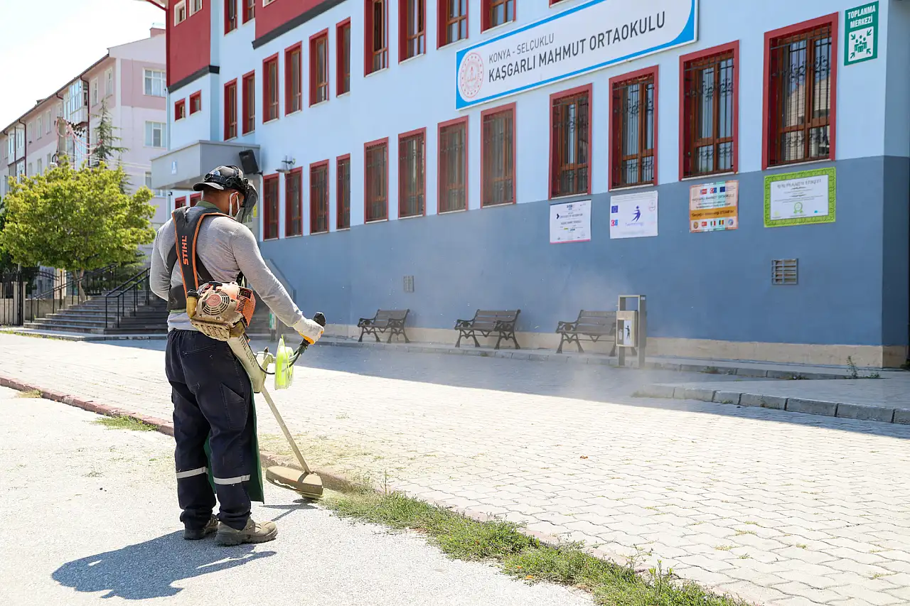 Konya'da yeni dönem öncesi hareketlilik: Baştan aşağı yenileniyor