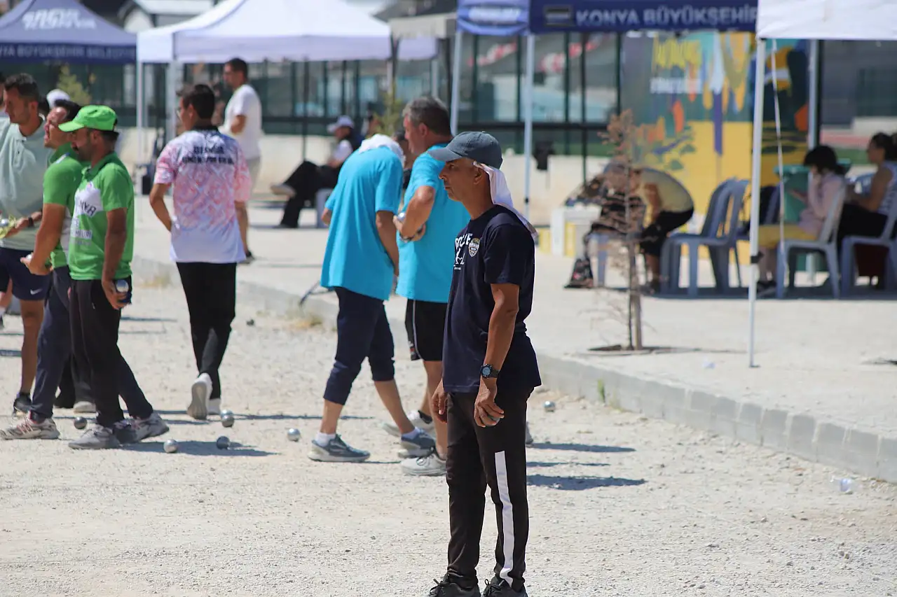 Konya'da 5 ülkeden 180 sporcu mücadele ediyor