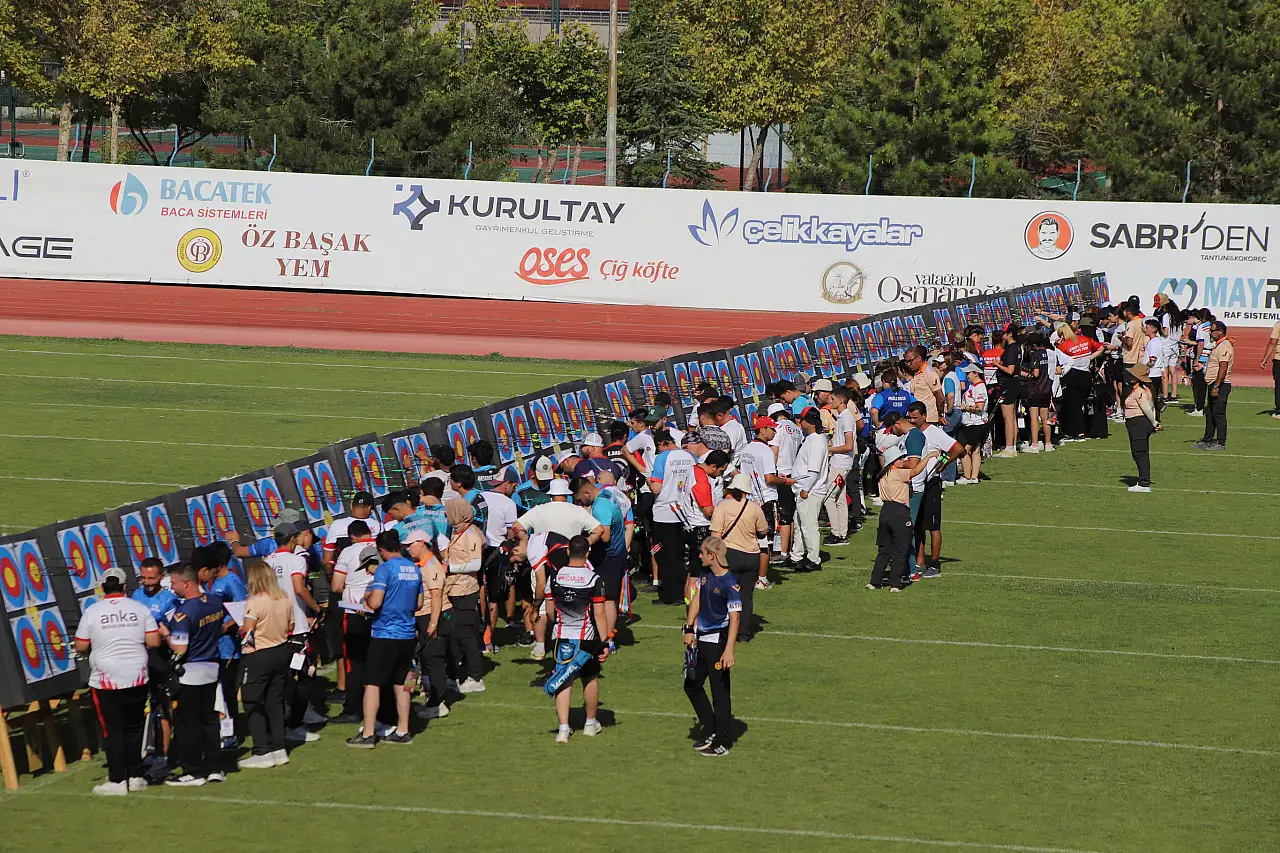 Hedef belli, heyecan büyük! Yüzlerce sporcu Konya'da karşı karşıya