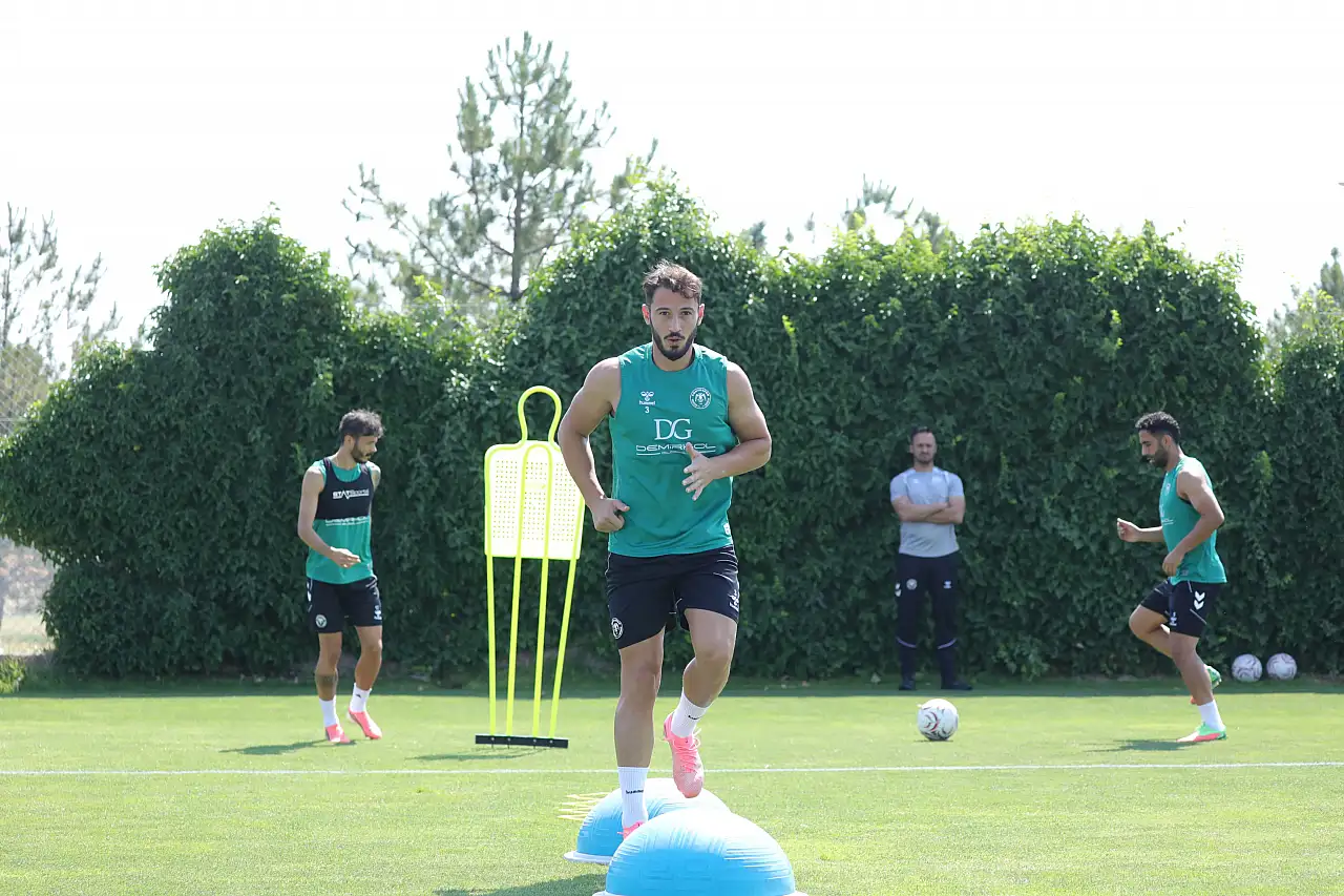Konyaspor, Çaykur Rizespor'a hazırlanıyor. Son idman yarın yapılacak