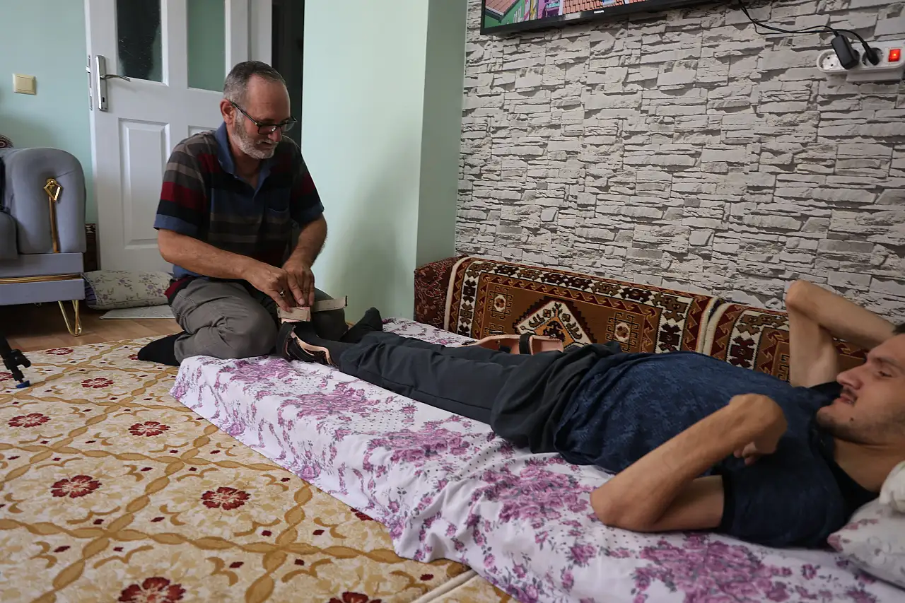 Konya'da vefakar baba oğlu için 29 yıldır mücadele ediyor!