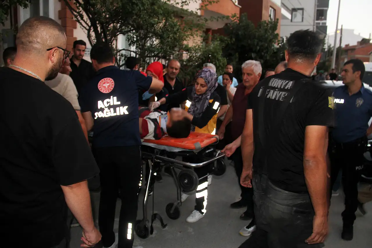 Konya'da yürekleri ağza getiren olay! Kamyoneti durdurmak isterken sıkıştı