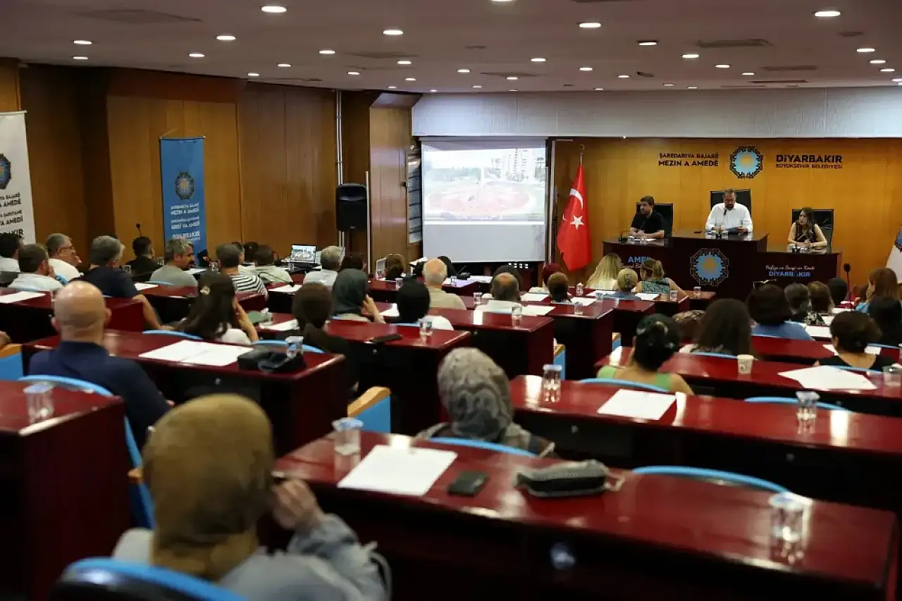 Evin Yelboğa kimdir? Evin Yelboğa Diyarbakır'daki görevi nedir? Evin Yelboğa nereli?