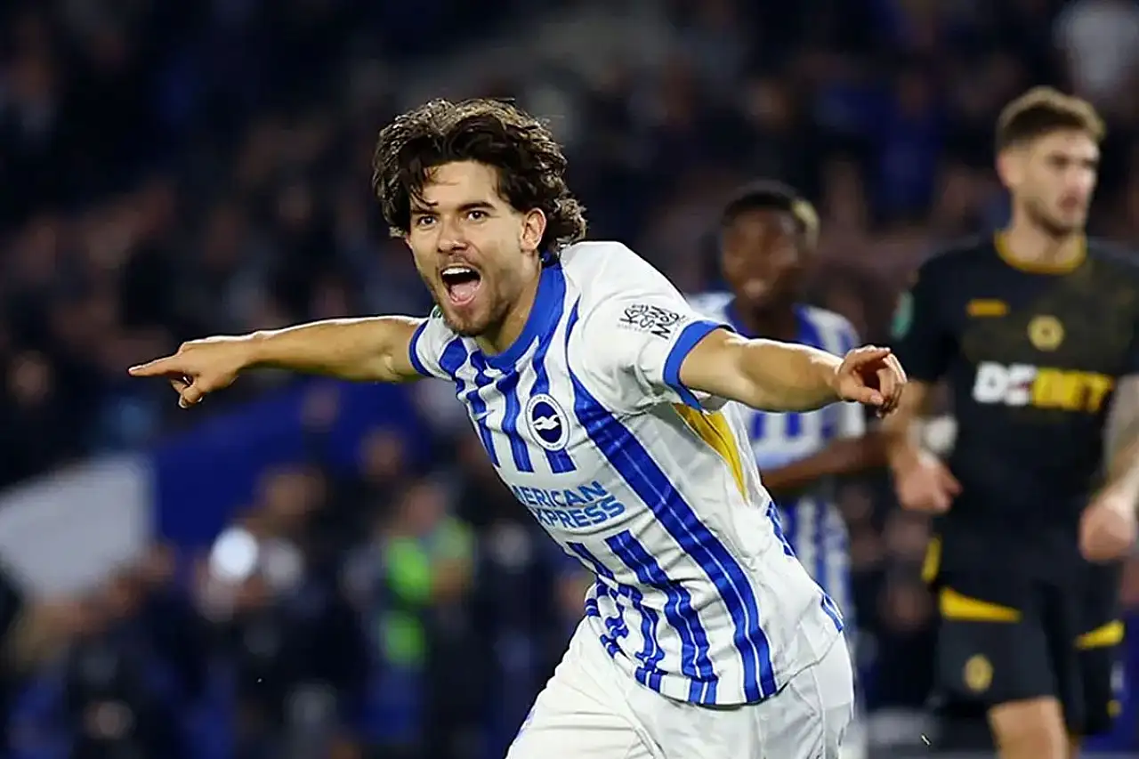 Brighton'dan Ferdi Kadıoğlu açıklaması! Fenerbahçe'ye dönecek mi?