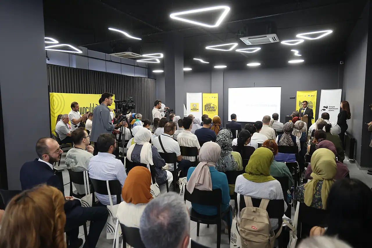 Konya'da genç yayıncılar aynı çatı altında buluştu