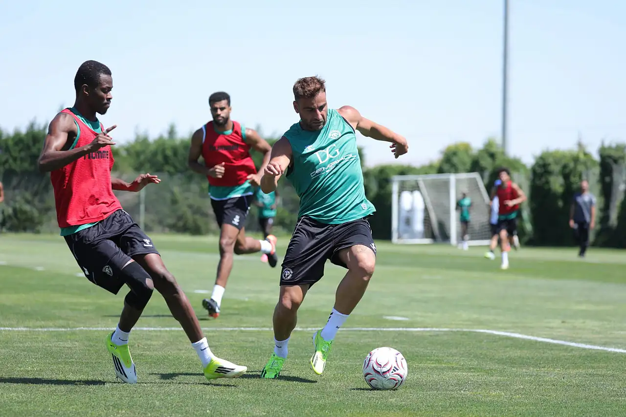 Konyaspor, Çaykur Rizespor'a hazırlanıyor. Son idman yarın yapılacak
