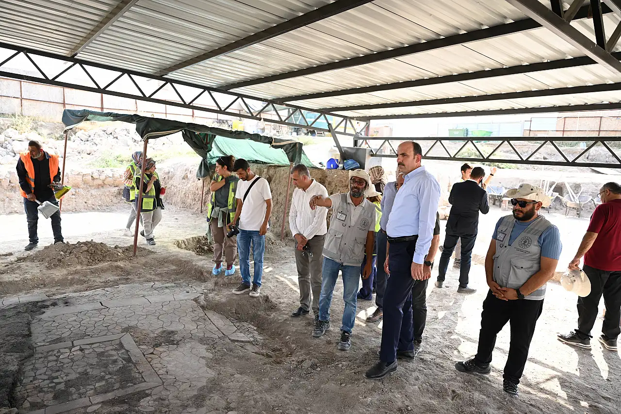 Konya tarihine ışık tutan keşif: Larende Kapısı ve dış surlar gün yüzüne çıktı