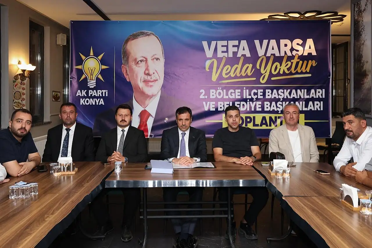 AK Parti Konya'da kritik zirve: Fatih Özgökçen teşkilatı toplayıp o mesajı verdi!