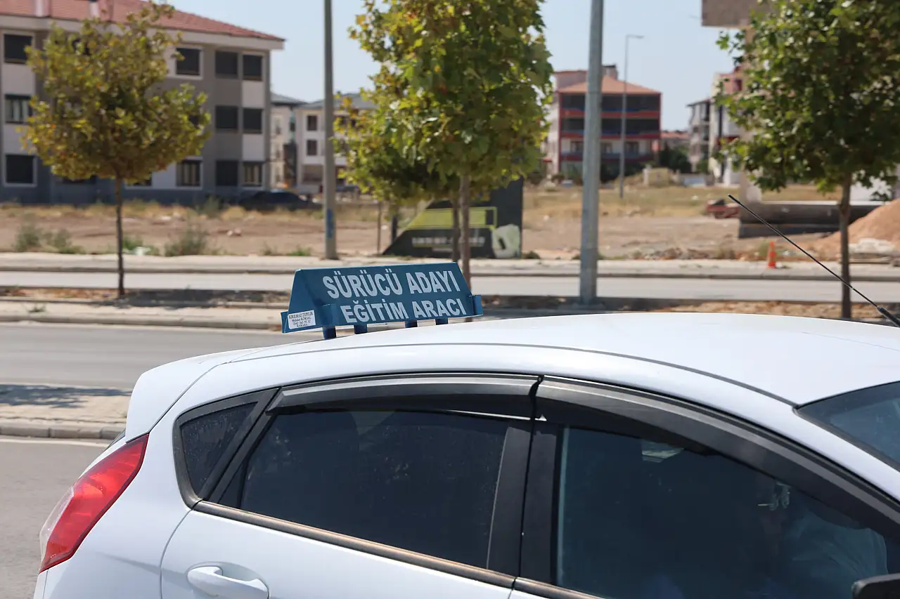 Konya'da ehliyet sınavlarında ezber dönemi bitiyor mu? Sürücü kurslarından dikkat çeken açıklama