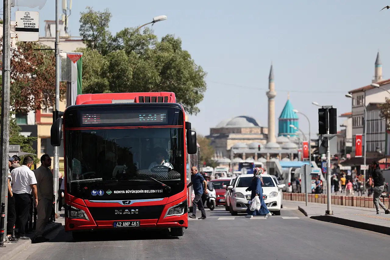 Konya Büyükşehir Belediyesi'nden öğrencilere hoş geldin jesti! 7 gün ücretsiz