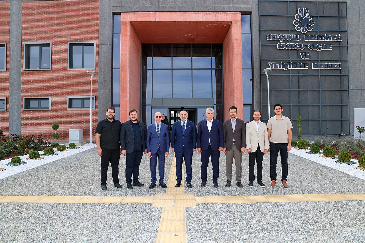 Konya'da geleceğin şampiyonları yetişiyor! Dev tesis ziyaretçilerini büyüledi